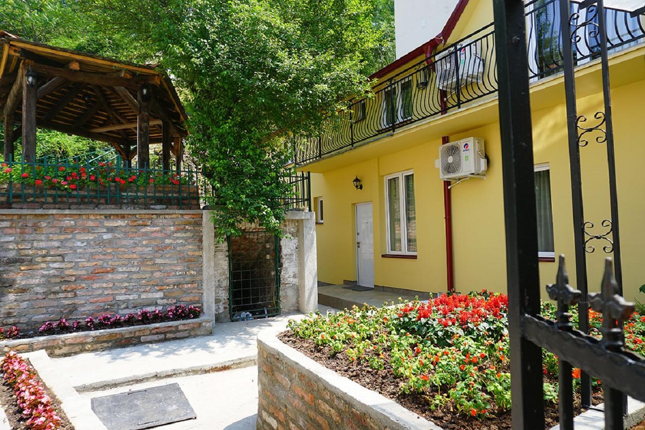 Male Stepenice Belgrade Extérieur photo