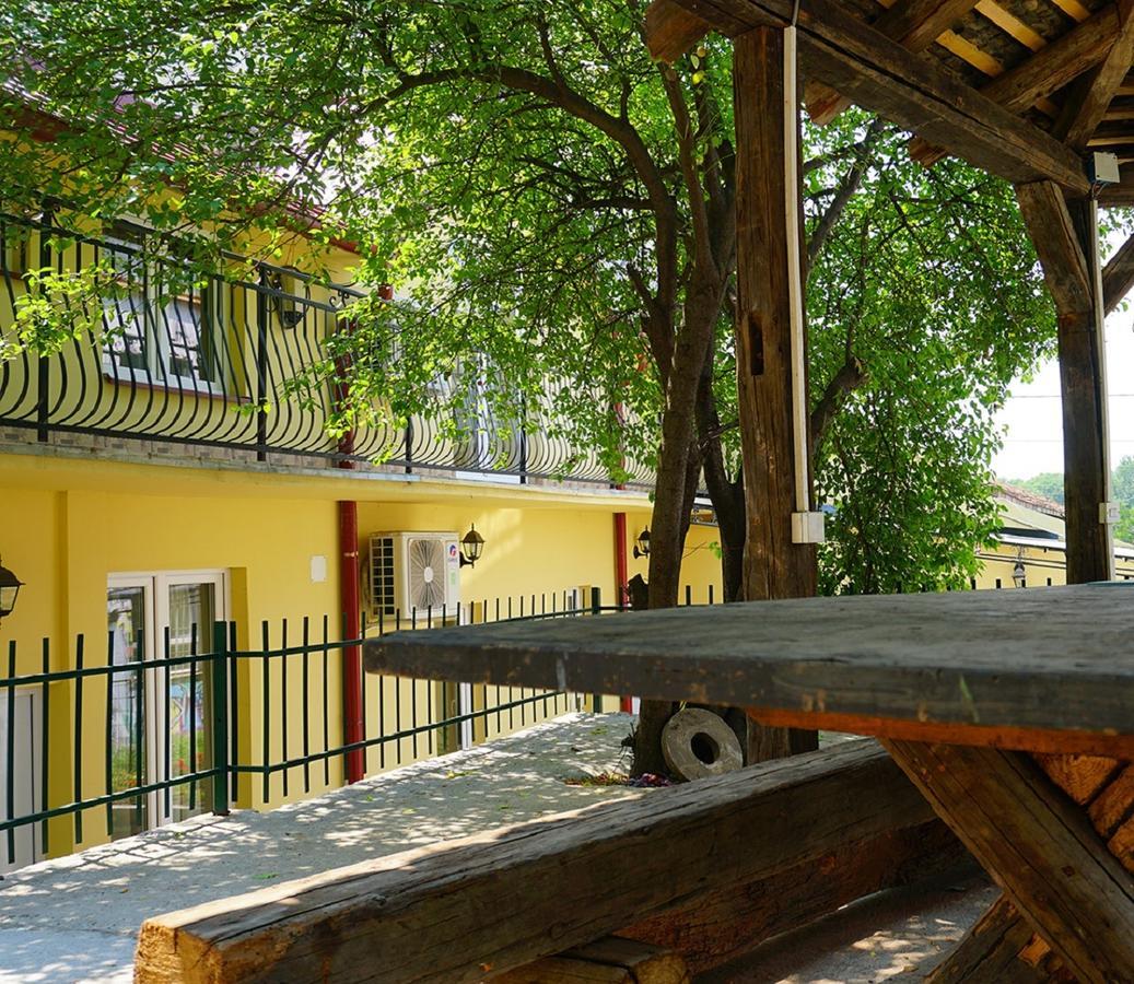 Male Stepenice Belgrade Extérieur photo